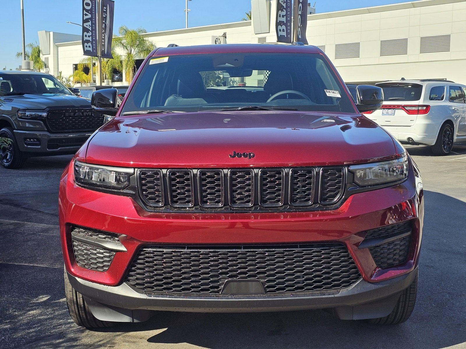 New 2025 Jeep Grand Cherokee Altitude X image 2