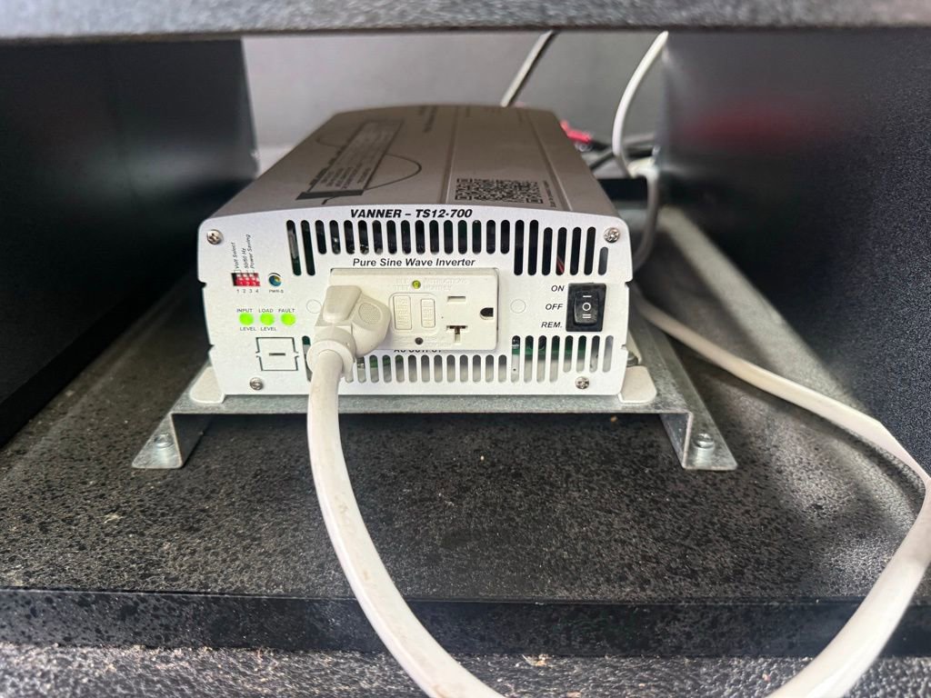 Used 2019 Ford Transit 150 XLT RWD image 48