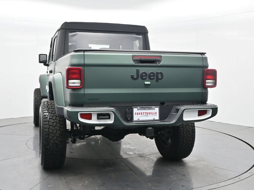 Used 2023 Jeep Gladiator Sport AWD/4WD image 8