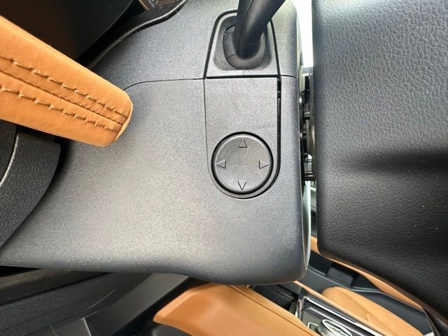 Used 2023 Ford Expedition Platinum AWD/4WD image 31