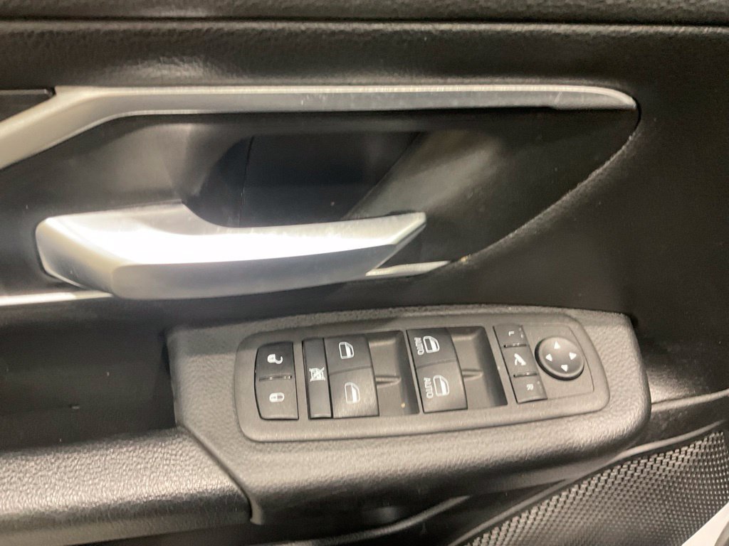 Used 2023 RAM 1500 Big Horn AWD/4WD image 7