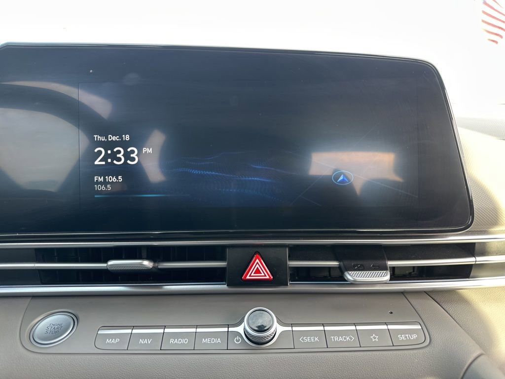 Used 2024 Hyundai Elantra SEL image 7