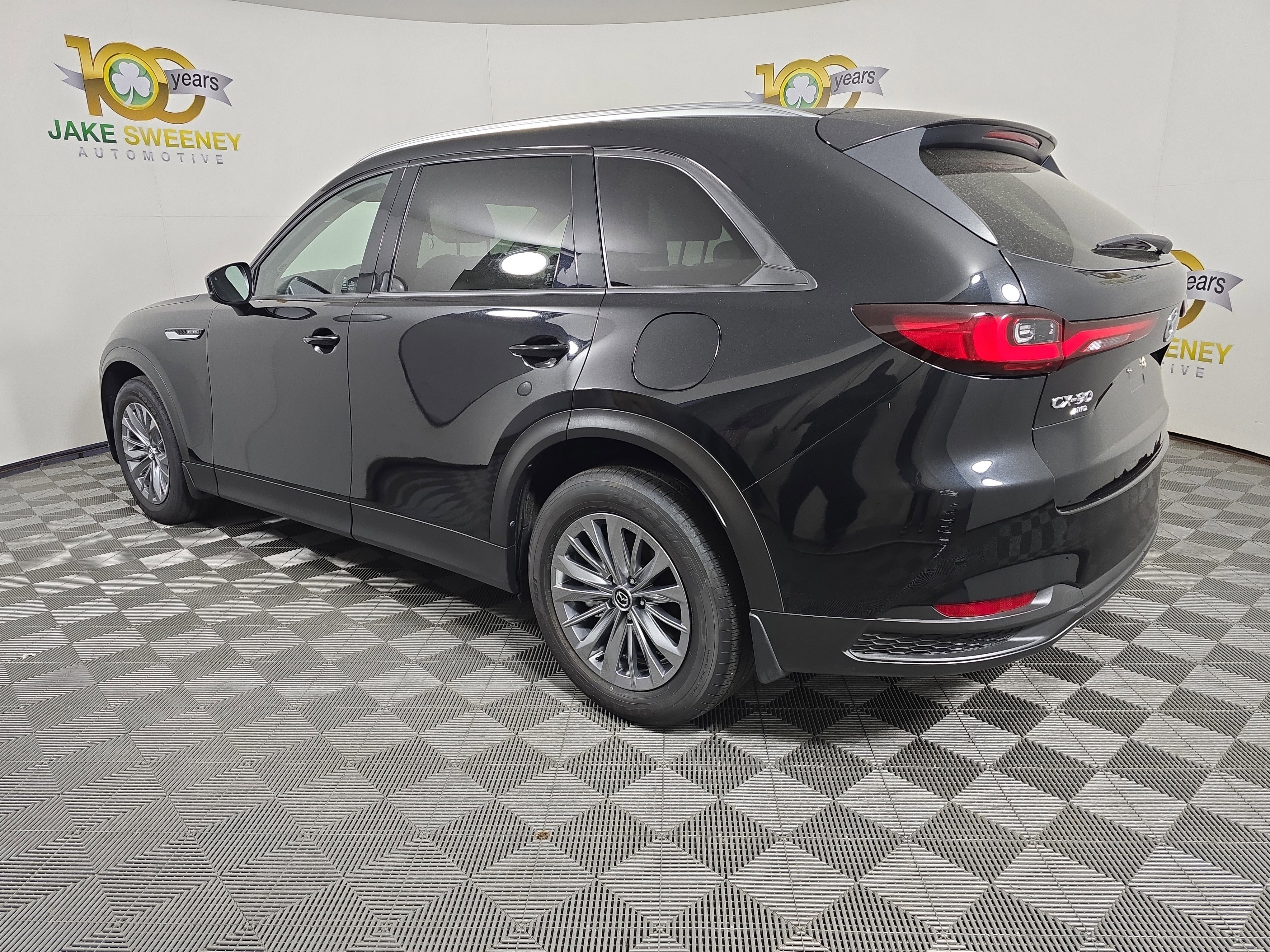 Certified 2024 MAZDA CX-90 Plug-In Hybrid w/ Preferred image 6