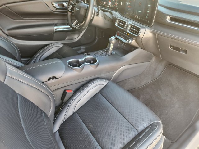 Used 2025 Ford Mustang GT Premium RWD image 27