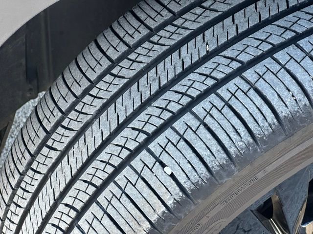 Used 2025 Volkswagen Atlas Cross Sport SEL R-Line image 10