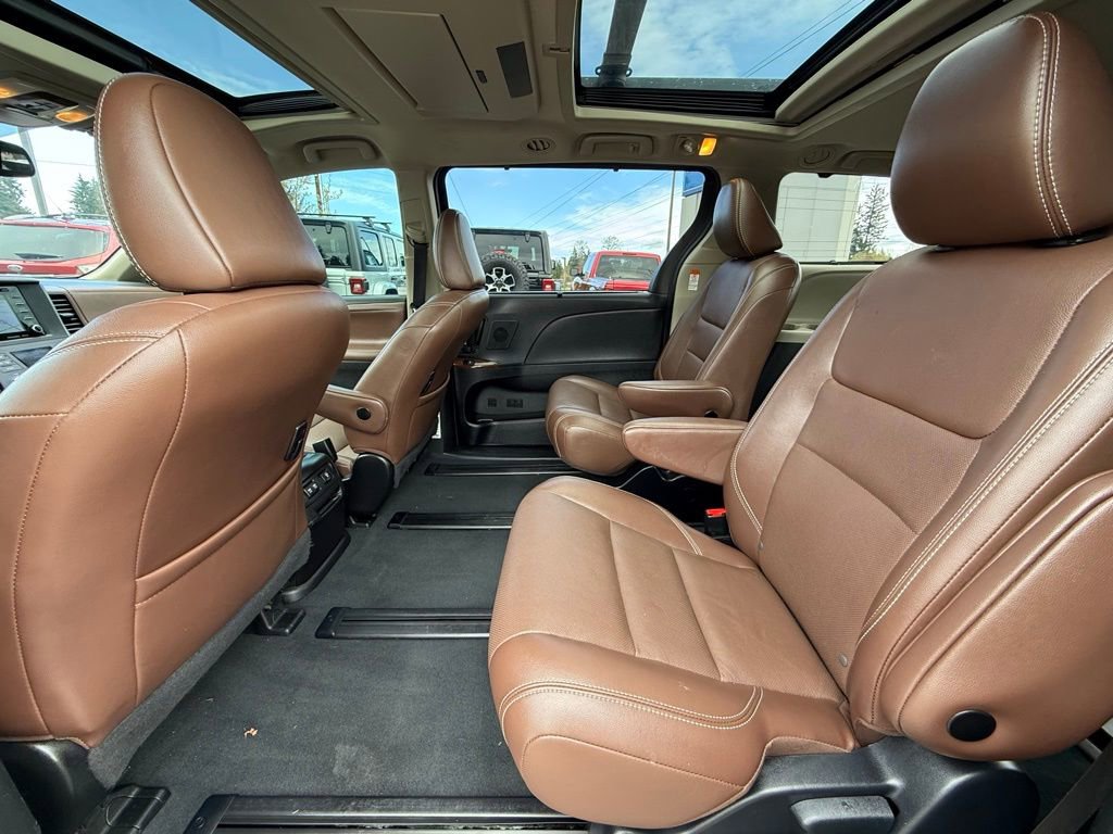 Used 2020 Toyota Sienna Limited Premium AWD/4WD image 14