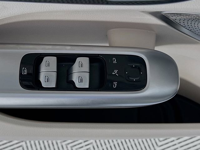 Used 2026 Mercedes-Benz C 300 Sedan image 18