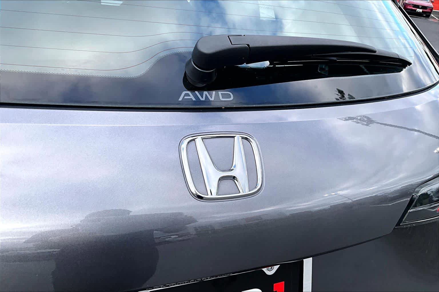 Used 2024 Honda HR-V LX image 30