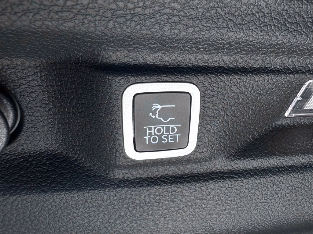 New 2027 Jeep Grand Cherokee L Limited AWD/4WD image 18