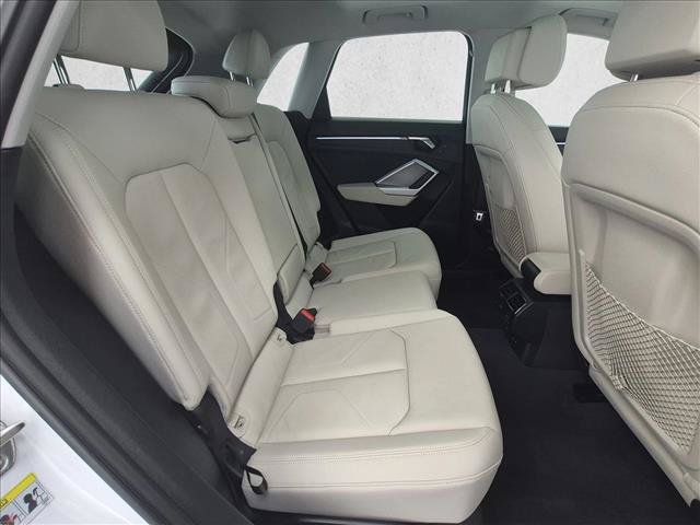 Used 2025 Audi Q3 2.0T Premium Plus w/ Premium Plus Package AWD/4WD image 24