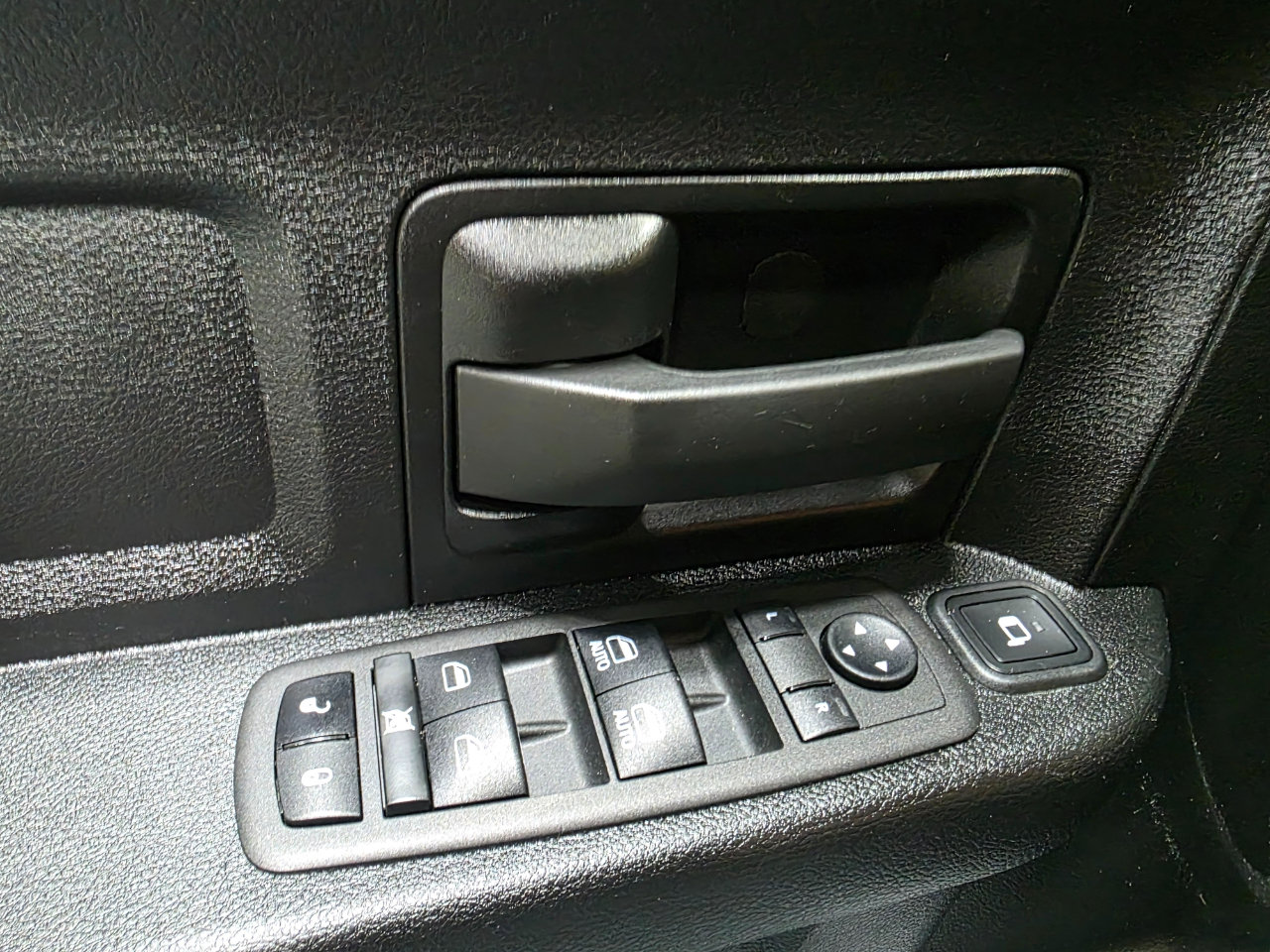 Used 2024 RAM 3500 Tradesman w/ Safety Group image 18