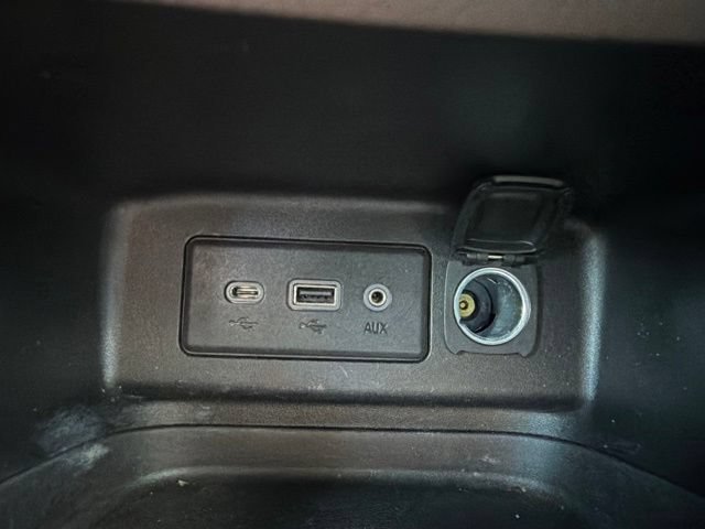 Used 2020 Chevrolet Equinox LS FWD image 27