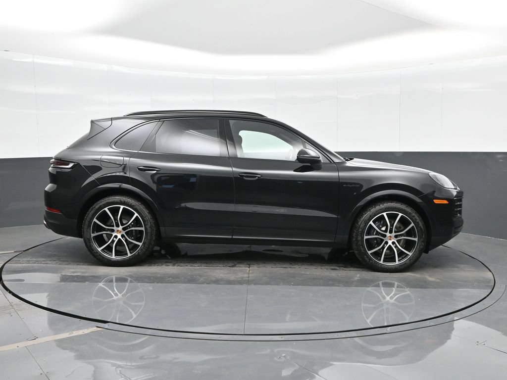 New 2026 Porsche Cayenne E-Hybrid AWD/4WD image 10