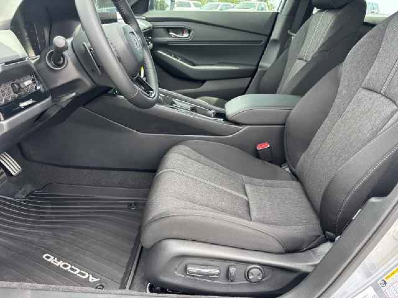 Certified 2025 Honda Accord Sport image 21