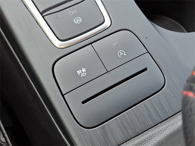 Used 2024 Ford Escape ST-Line image 16