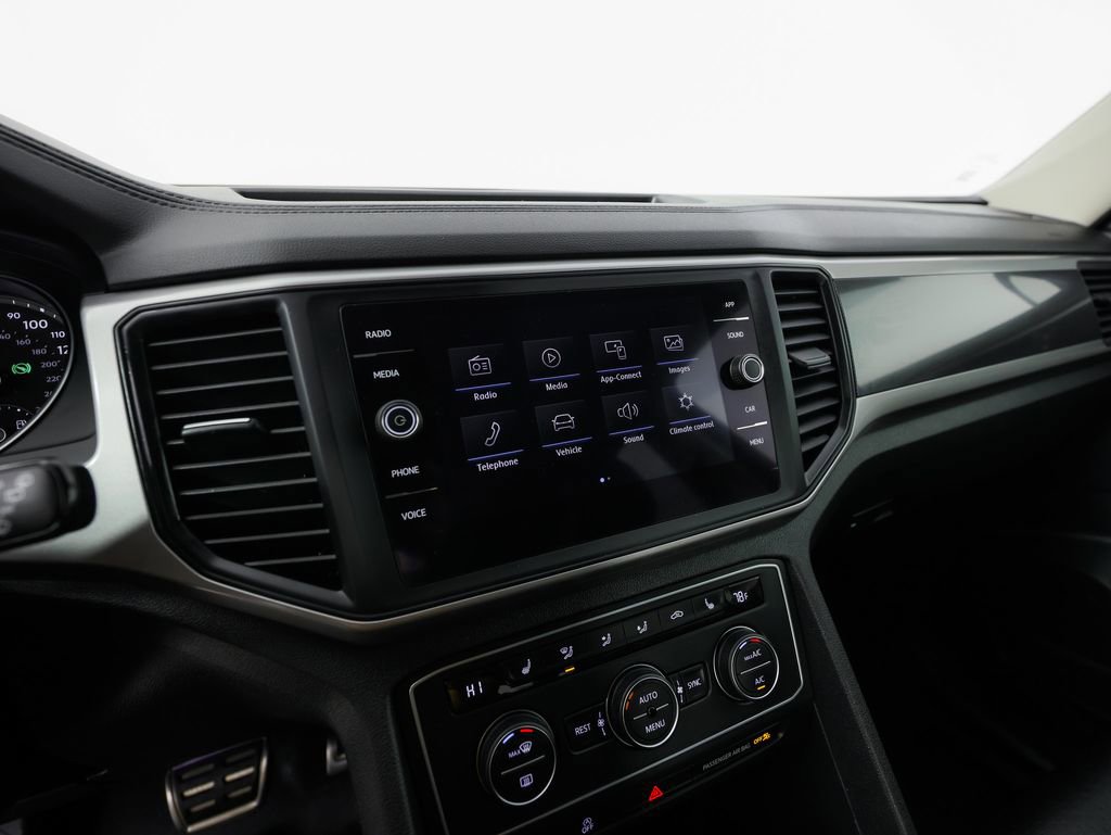 Used 2021 Volkswagen Atlas SE image 26