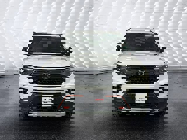 Used 2022 Ford Explorer Timberline image 2