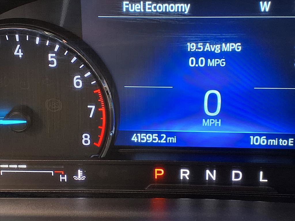 Used 2022 Ford Explorer XLT image 32