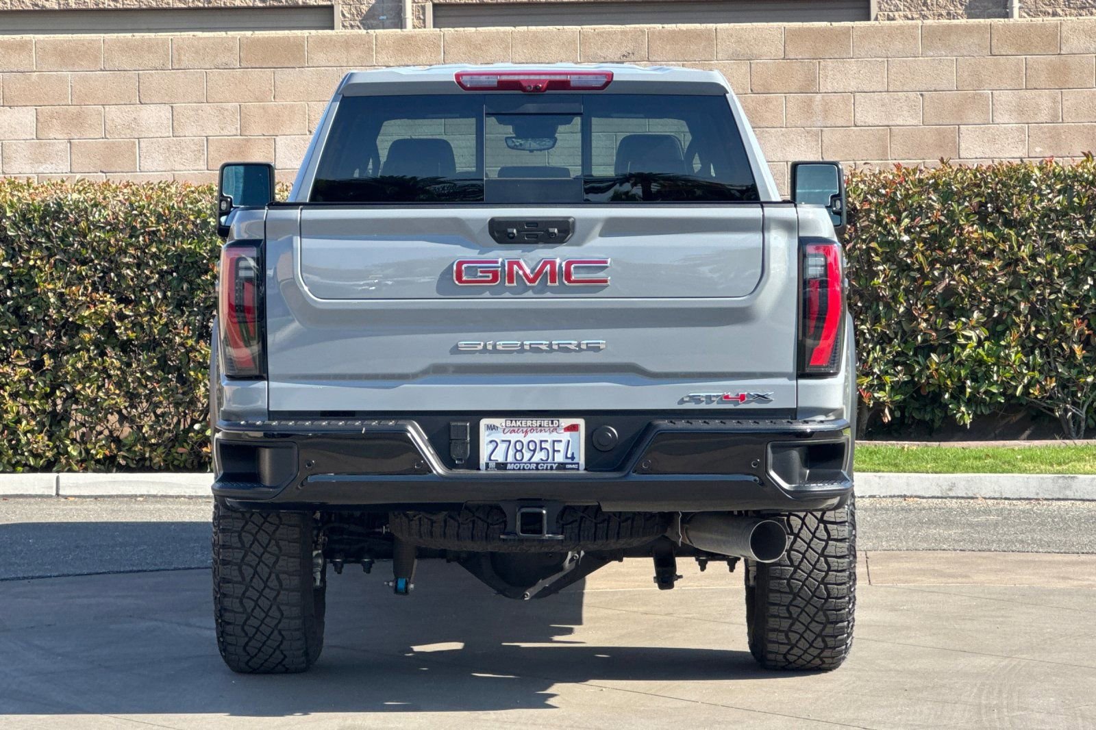 Certified 2025 GMC Sierra 2500 AT4X image 5