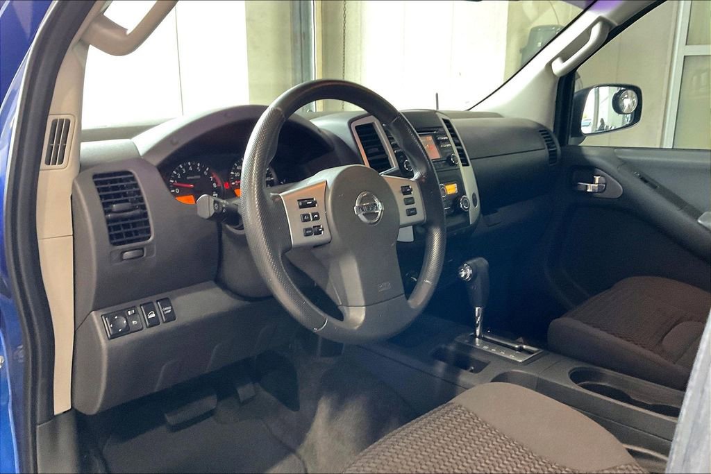 Used 2013 Nissan Frontier SV w/ SV Value Truck Pkg image 4