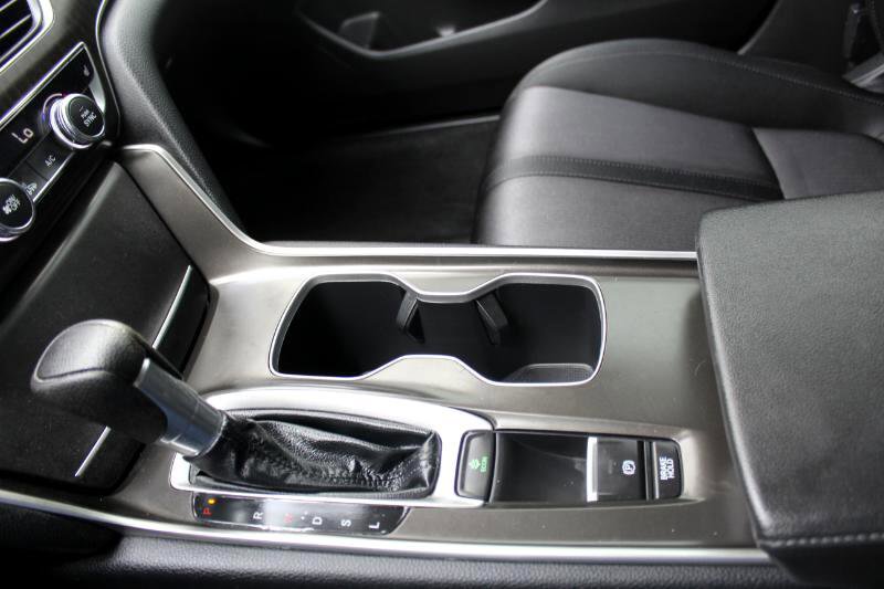 Used 2019 Honda Accord EX image 34