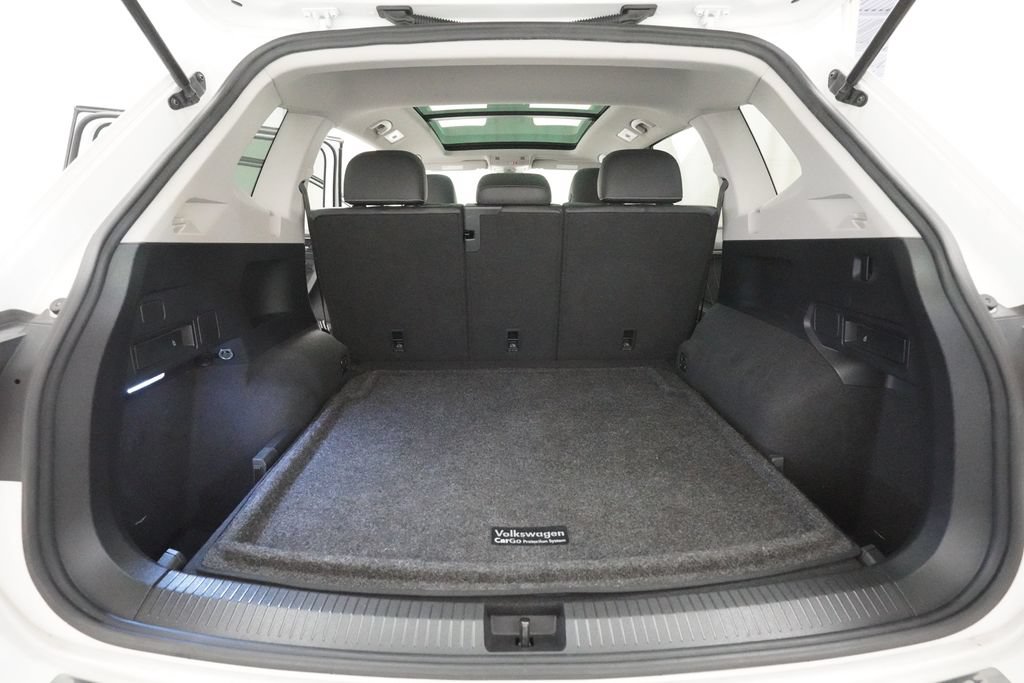 Used 2022 Volkswagen Tiguan SE AWD/4WD image 10