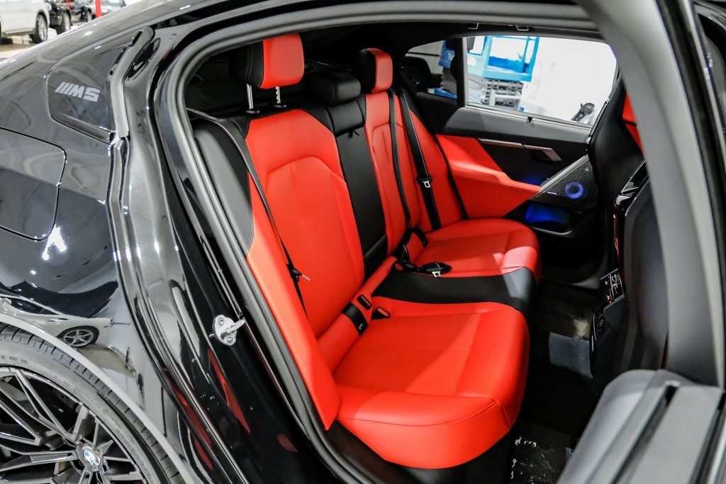 Used 2025 BMW M5 w/ Carbon Package image 37