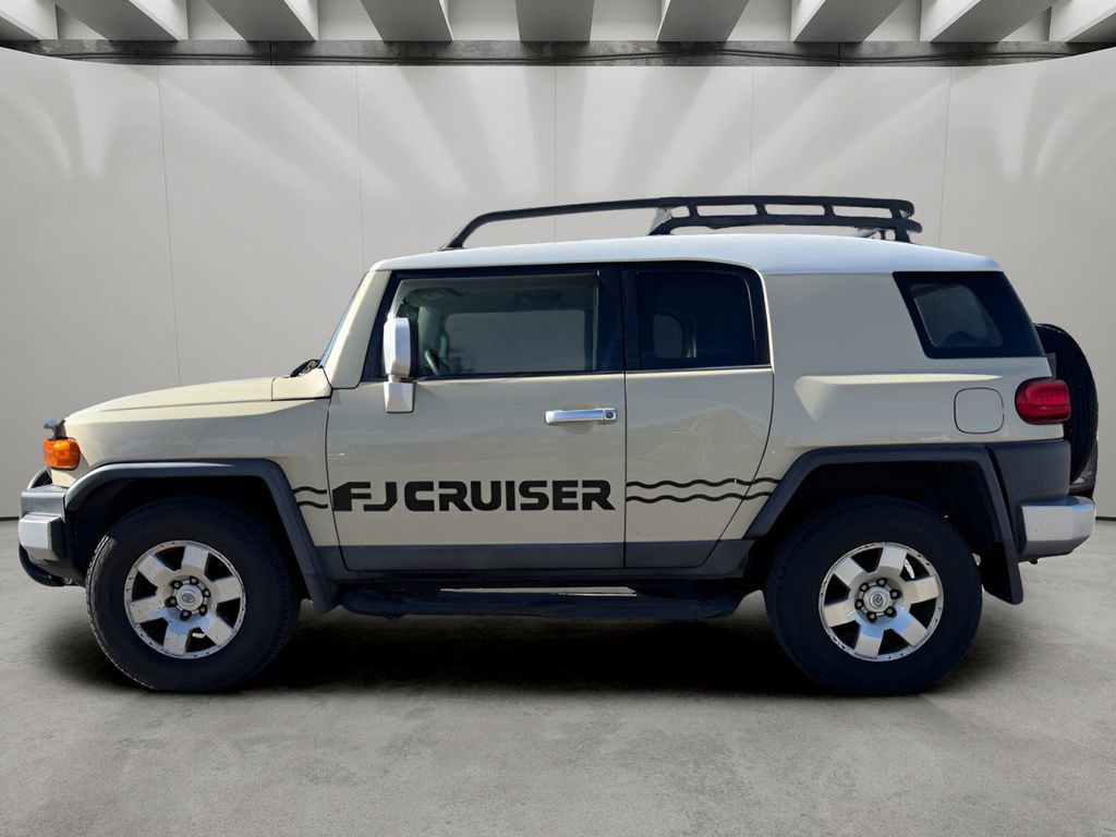 Used 2008 Toyota FJ Cruiser 4WD image 11