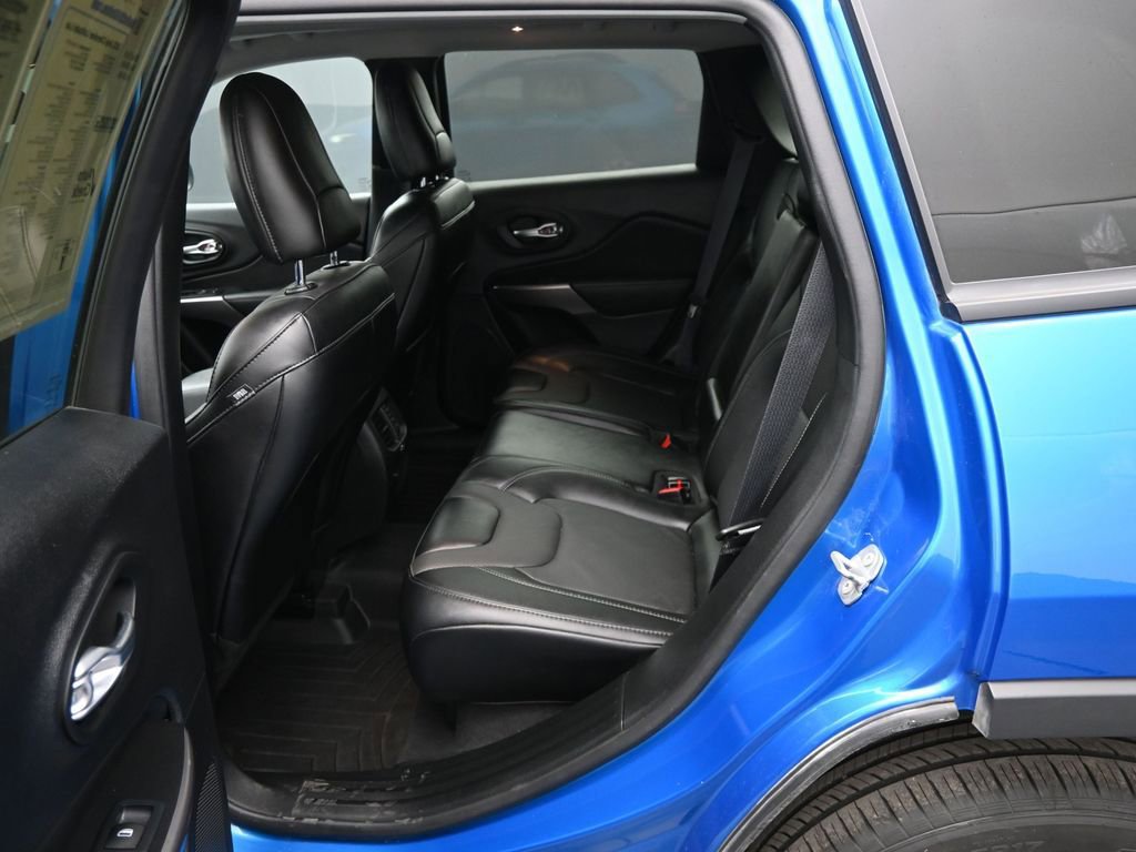 Used 2022 Jeep Cherokee Latitude Lux w/ Sun & Sound Group image 27