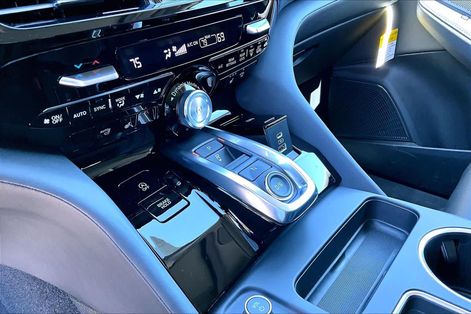 Certified 2026 Acura MDX w/ Technology Package FWD image 7