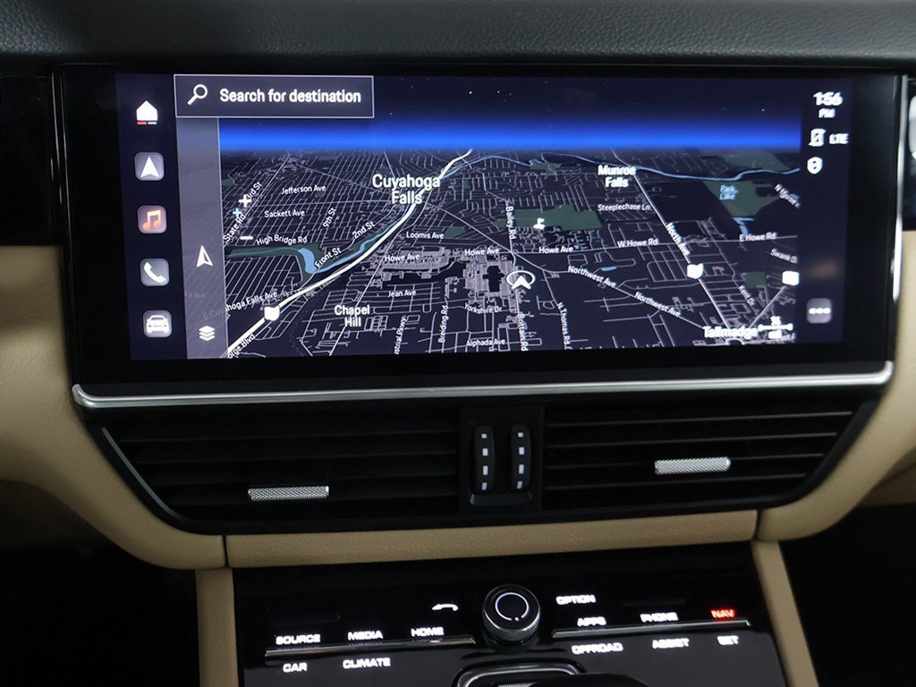 Used 2022 Porsche Cayenne image 52