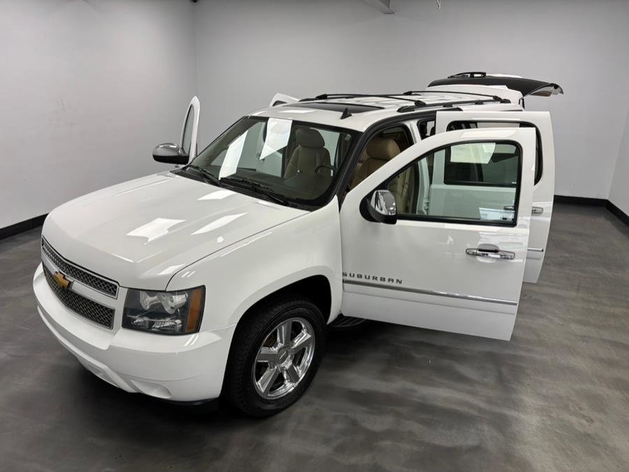 Used 2014 Chevrolet Suburban LTZ image 22