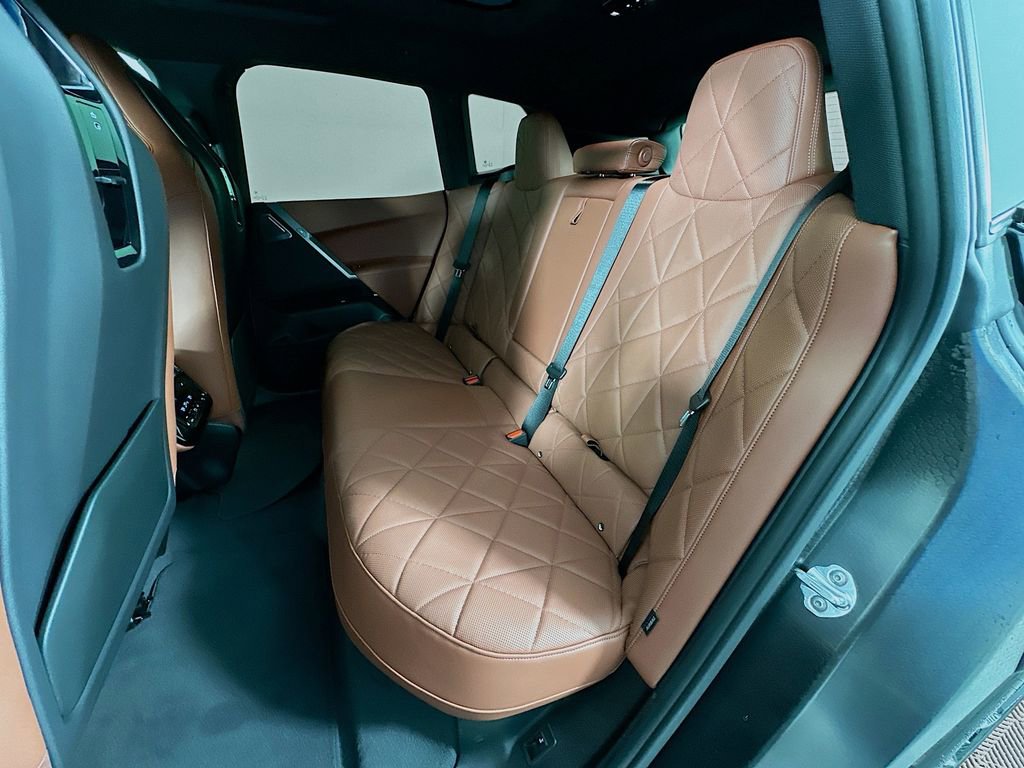 New 2026 BMW iX M70 image 17