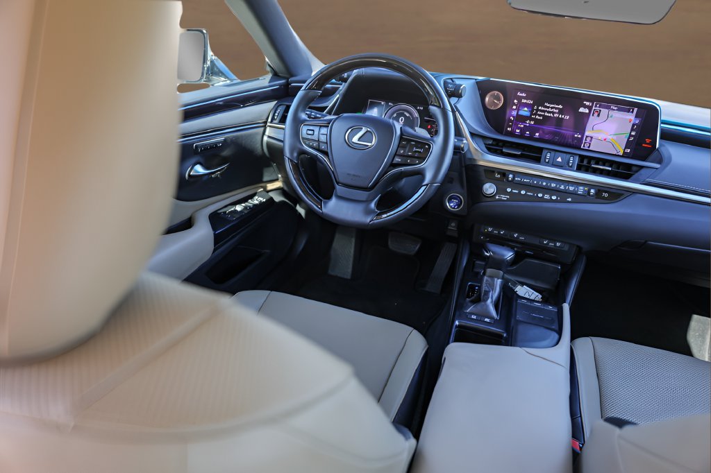 Used 2021 Lexus ES 300h w/ Premium Package FWD image 26