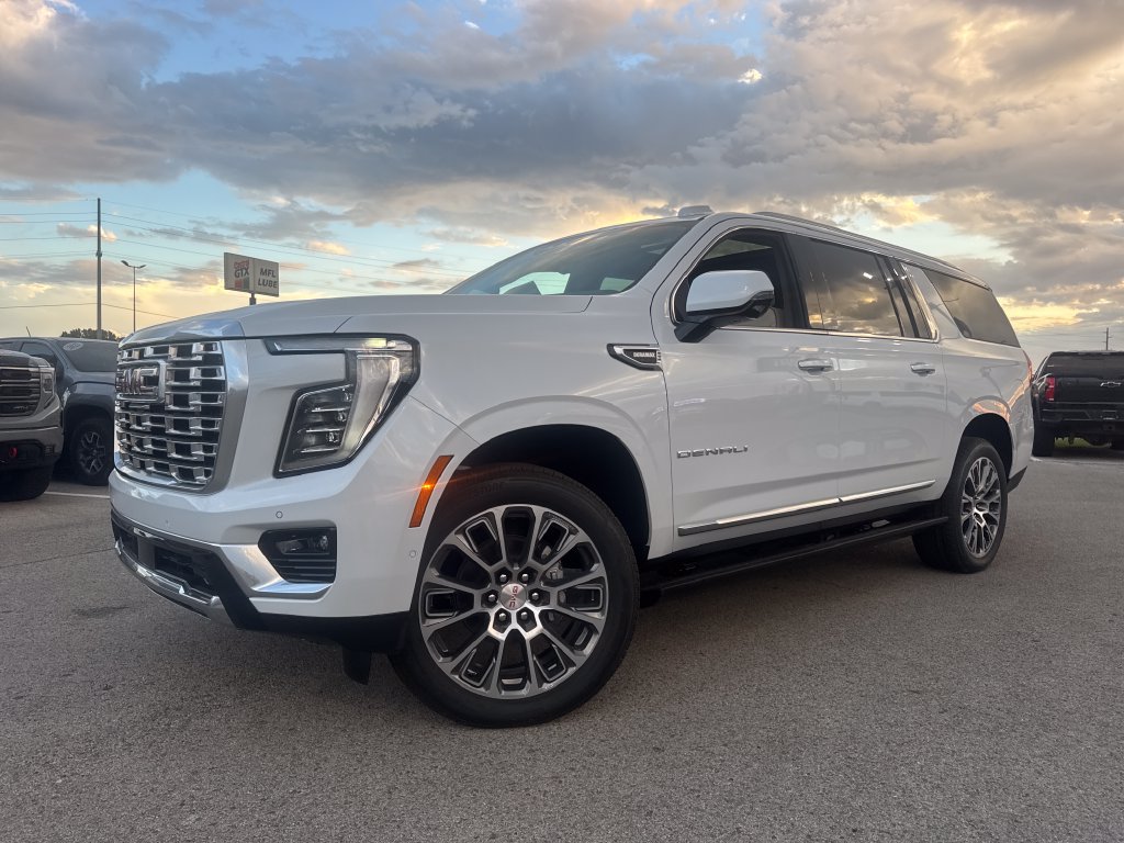New 2027 GMC Yukon XL Denali w/ Denali Reserve Package AWD/4WD 360° Tour