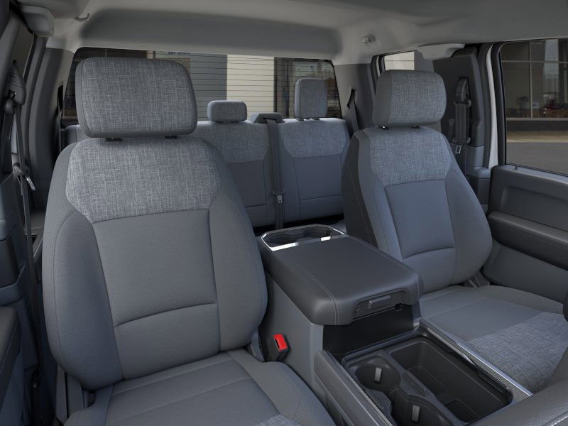 New 2025 Ford F550 4x4 SuperCab Super Duty w/ XLT Value Package image 10