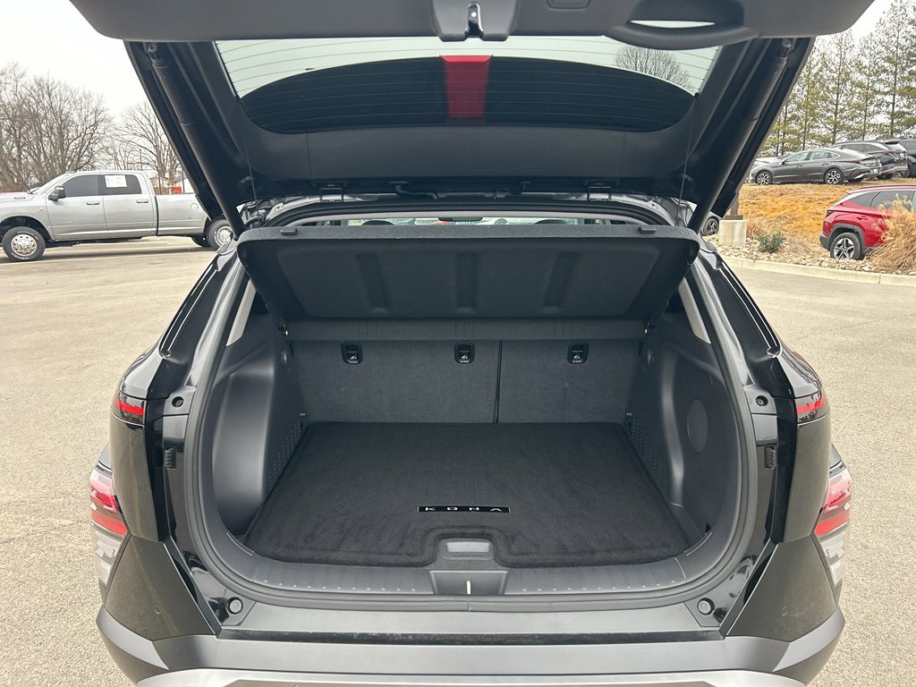 Used 2024 Hyundai Kona Limited image 9