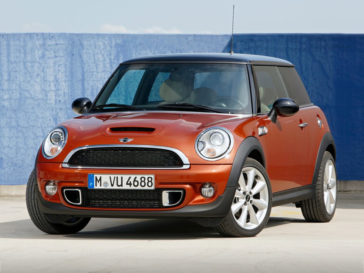 Used 2011 MINI Cooper S image 1
