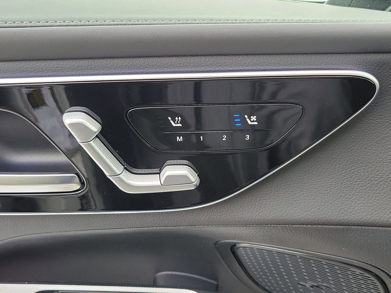 New 2026 Mercedes-Benz GLC 300 image 24
