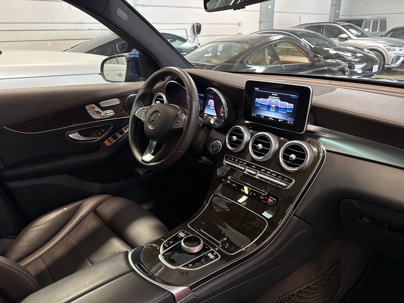 Used 2017 Mercedes-Benz GLC 300 4MATIC image 26