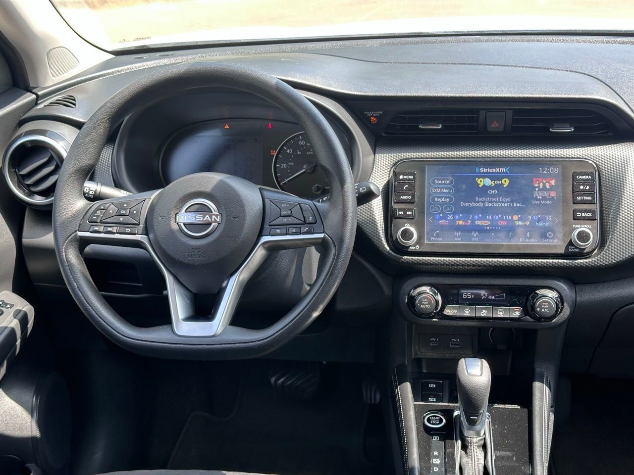 Used 2022 Nissan Kicks SV FWD image 16