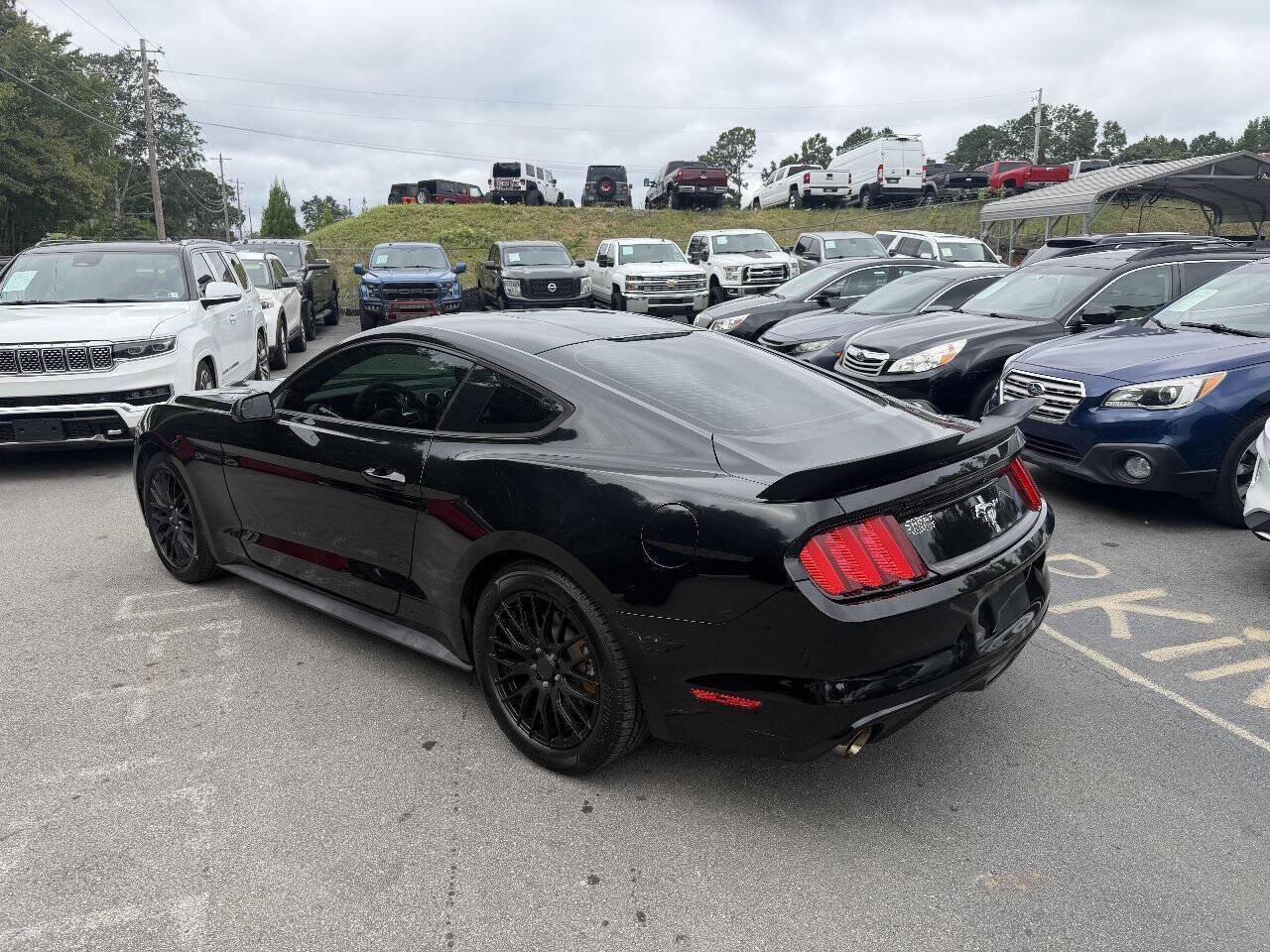Used 2016 Ford Mustang Coupe w/ Equipment Group 051A RWD image 5