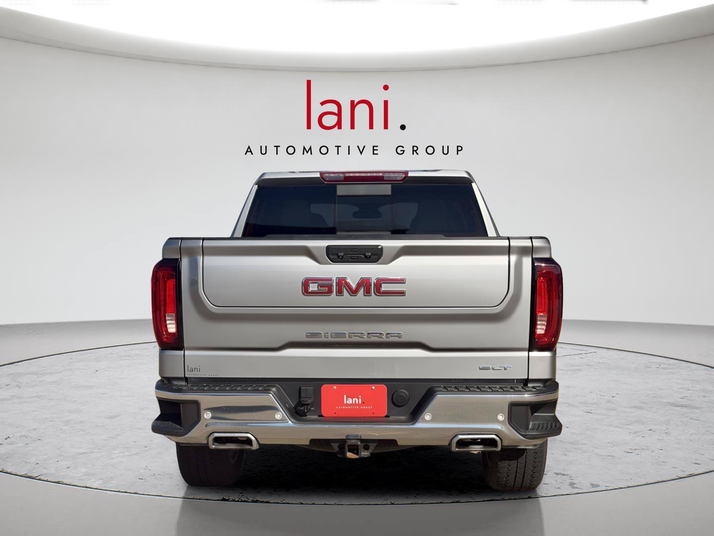 Used 2025 GMC Sierra 1500 SLT w/ SLT Premium Plus Package AWD/4WD image 4