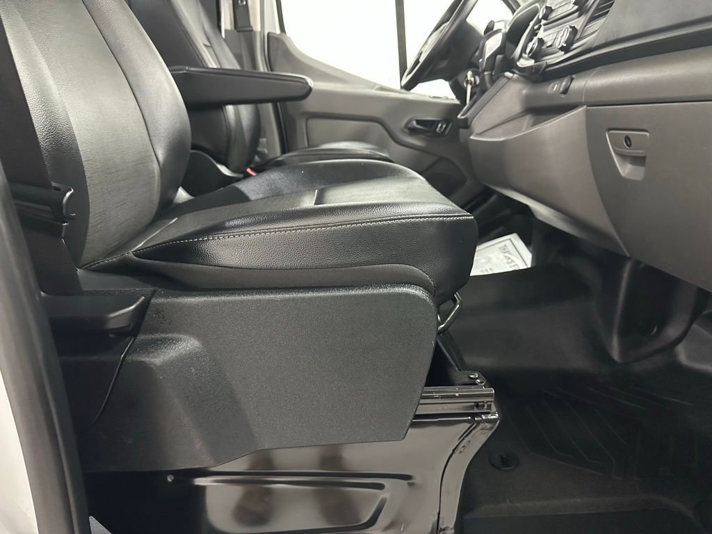 Used 2024 Ford Transit 250 148 Medium Roof Extended AWD w/ Load Area Protection Package image 44