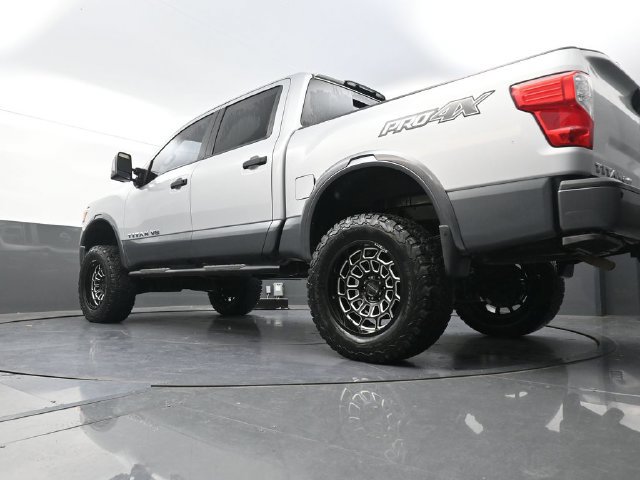 Used 2018 Nissan Titan PRO-4X w/ Pro-4x Convenience Package AWD/4WD image 35