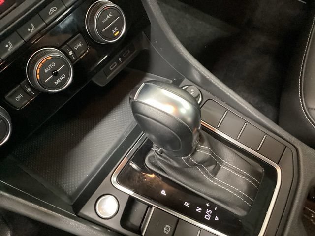 Certified 2021 Volkswagen Jetta SE FWD image 18