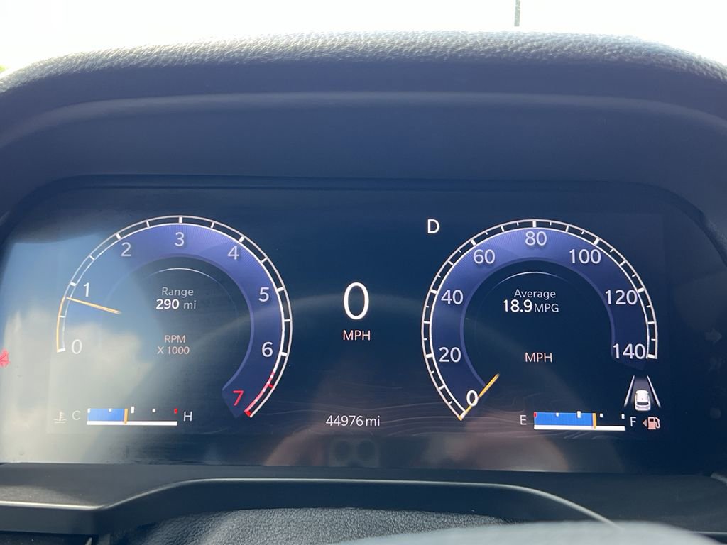 Used 2023 Jeep Grand Cherokee L Laredo image 32