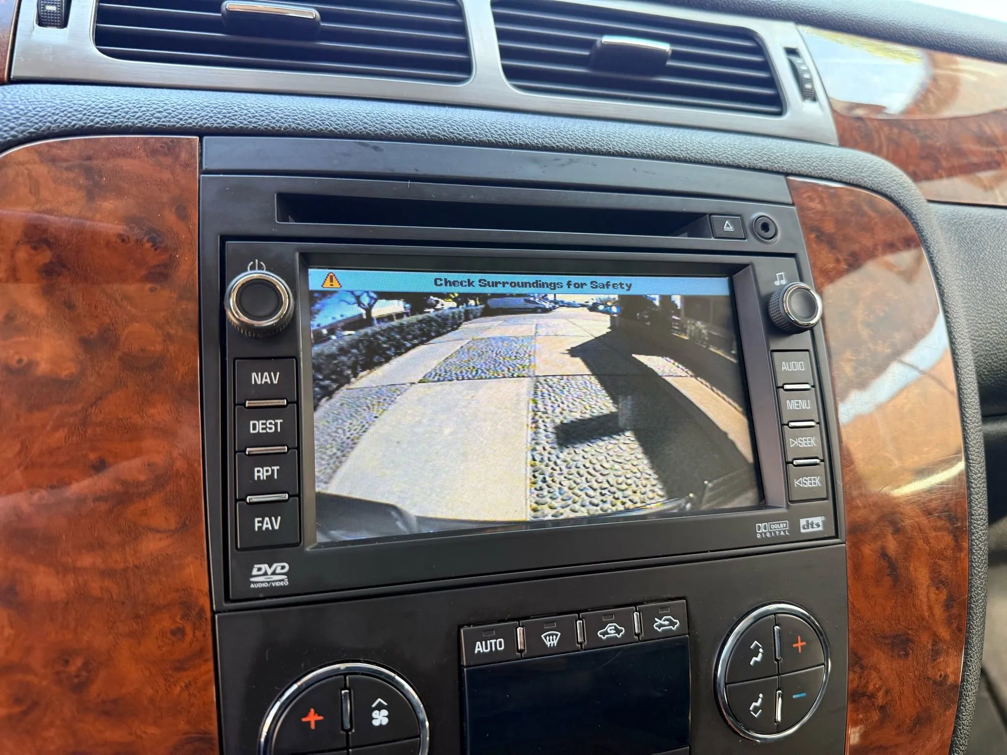 Used 2008 Chevrolet Avalanche LTZ w/ LTZ Preferred Equipment Group image 22