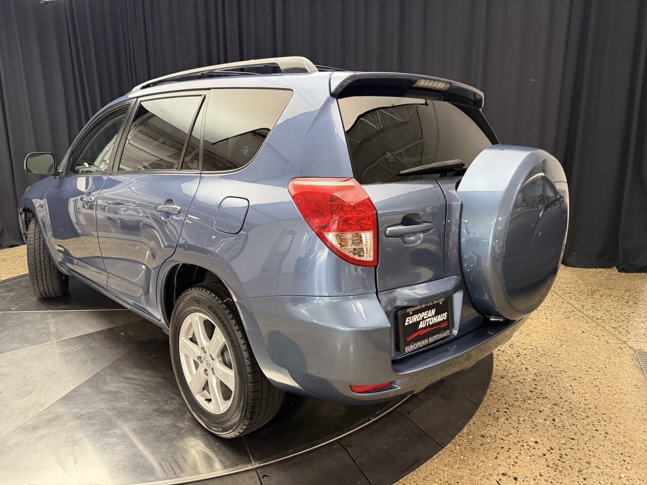 Used 2008 Toyota RAV4 Limited AWD/4WD image 8