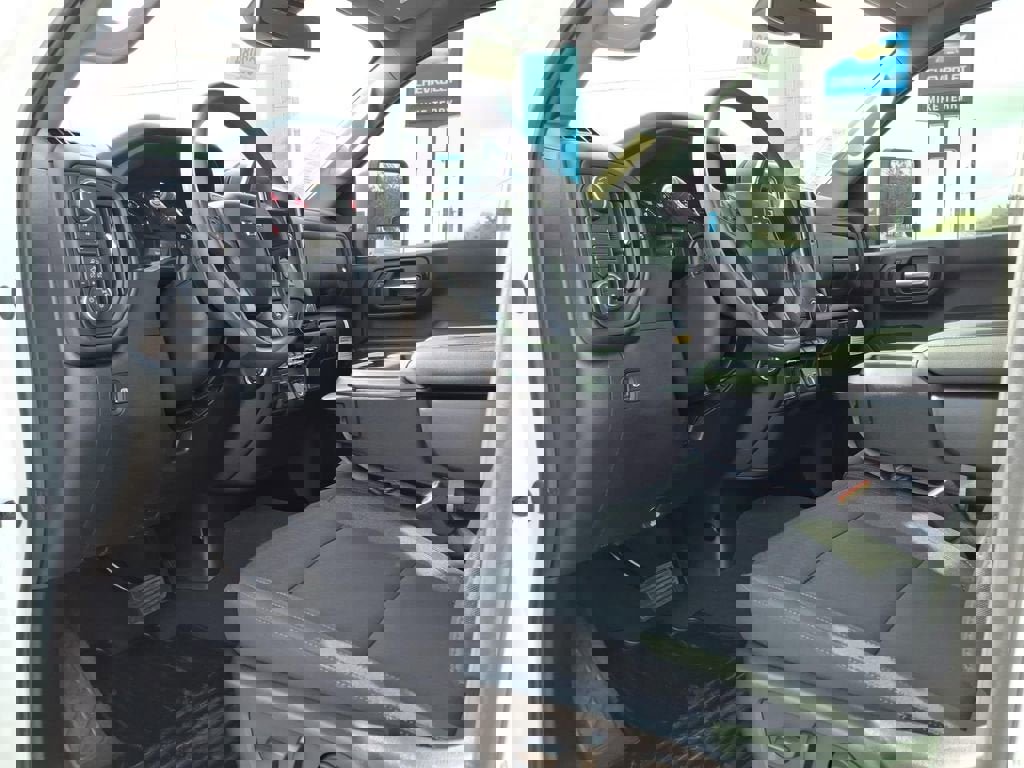 New 2026 Chevrolet Silverado 2500 Custom w/ Custom Value Package image 18